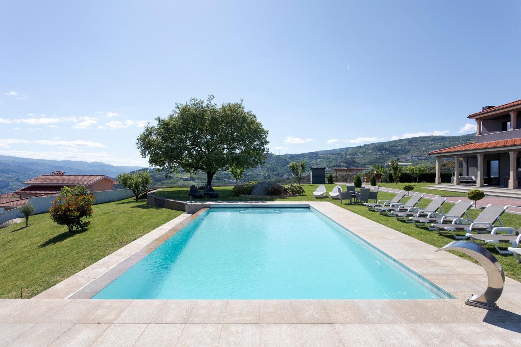Spacious Villa Pool & Douro View By Host Wise Santa Marinha do Zezere Exterior photo