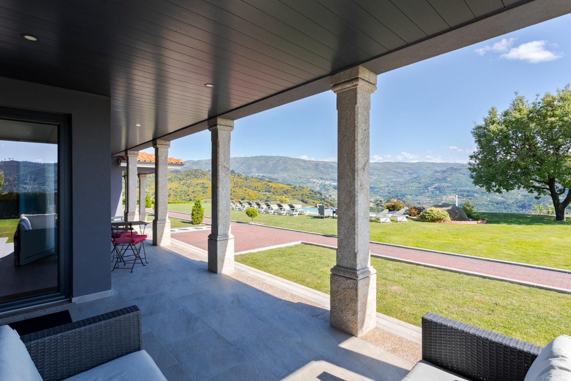 Spacious Villa Pool & Douro View By Host Wise Santa Marinha do Zezere Exterior photo